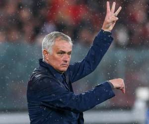 El Benfica de manera milagrosa se logró meter a fase de repechaje de Champions tras triunfo sobre Real Madrid.