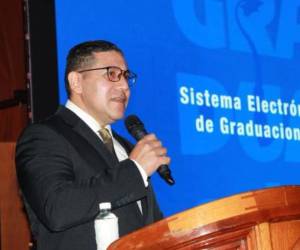 Las autoridades de la máxima casa de estudios presentaron la nueva plataforma digital que simplificará los trámites de los graduandos.
