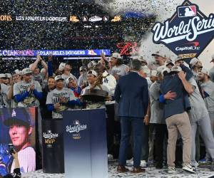 Dodgers ganan las Grandes Ligas por segundo año consecutivo ante Azulejos de Toronto