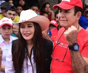 Iroshka Elvir ha sido señalada de negociar con el expresidente Manuel Zelaya.