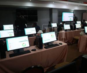 Ana Paola Hall afirmó que la falla ha obedecido a problemas técnicos ajenos al pleno y ajenos a nuestro equipo técnico, y propios de la empresa adjudicada, para disminuir la incertidumbre.