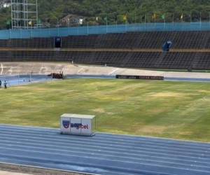 Clima y cancha, dos factores importantes en un partido.