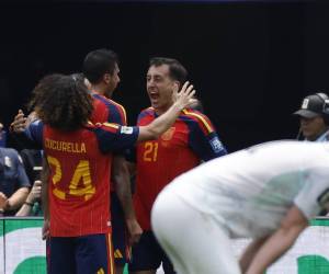Imágenes del desarrollo del partido.