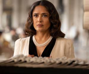 En 'Without Blood' ('Sin sangre', en español), Hayek se pone en la piel de Nina, cuya vida se ve marcada por el asesinato a sangre fría de su familia cuando era una niña.