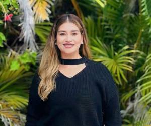 Nilcia Pamela Chávez Pérez, de 37 años, fue asesinada en su vivienda en la colonia Modesto Rodas de Tegucigalpa, pese a haber denunciado en al menos dos ocasiones a su pareja por violencia doméstica. Nuevos detalles del caso revelan que la víctima compartía bebidas alcohólicas con su agresor antes de una discusión que terminó en el crimen.