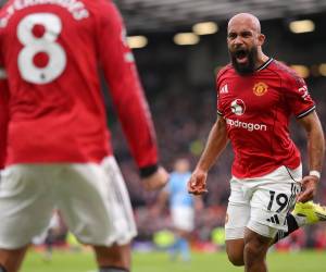 Manchester United triunfó y se mete en los primeros puestos de la Premier League.