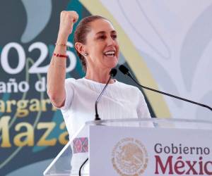 La mandataria vinculó además la democracia con el “gobierno del pueblo”.