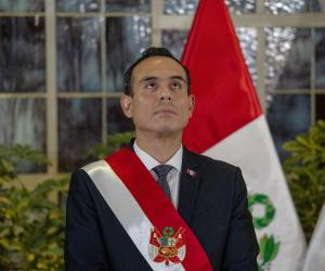 La Justicia peruana ordenó la captura internacional y prisión preventiva por cinco meses contra Chávez porque según afirmó el juez, el peligro de fuga de la política izquierdista en el proceso es “palpable”.