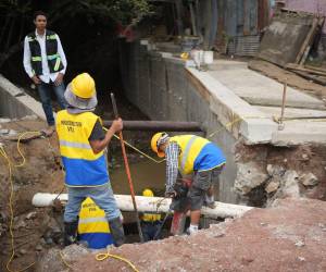 Más de 60 obras de mitigación se ejecutan en Tegucigalpa y Comayagüela mientras las autoridades mantienen vigilancia en zonas consideradas de riesgo.