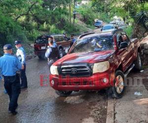 El vehículo quedó a la orilla de una calle de la colonia Los Pinos de Tegucigalpa.