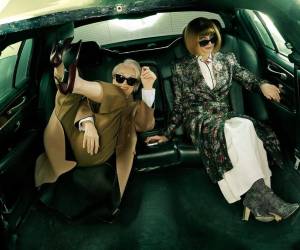 Aunque Miranda Priestly es un personaje ficticio, siempre ha sido visto como una versión dramatizada de Wintour. Verlas juntas en Vogue es casi como unir ficción y realidad en una misma imagen.