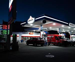 Los precios del diésel en Estados Unidos alcanzaron los 5,04 dólares por galón (3,85 litros), el nivel más alto desde diciembre de 2022, tras el estallido de la guerra en Oriente Medio, que ha interrumpido de manera significativa el suministro global de petróleo.