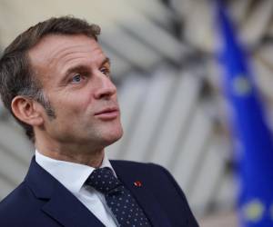 Nos encontramos en un mundo de grandes potencias con una verdadera tentación de repartirse el mundo, afirmó Macron.