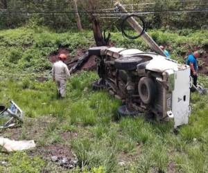 En el accidente de tránsito que se registró en Olancho, tres personas perdieron la vida, entre ellas una niña de ocho meses.