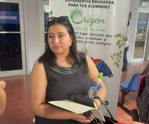 La docente Karla Mejía realizó la denuncia este miércoles en la departamental.