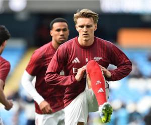 Martin Odegaard durante el calentamiento.