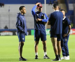 Los jugadores del Motagua llegaron con mucha antelación al estadio.