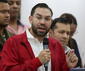 El parlamentario también denunció amenazas contra los consejeros y anunció que su campaña continuará bajo la consigna “votar por Samuel García es votar por Jorge Cálix”.