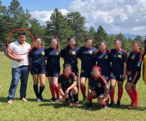 La comunidad de Goalmoaca, en Erandique, Lempira, se encuentra consternada por la muerte Nelson Octavio Cárcamo, un hombre con una trayectoria ligada al deporte que fue brutalmente asesinado a disparos en un taller mecánico de la localidad el pasado jueves 9 de abril. A continuación los detalles.