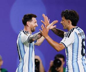 Lionel Messi lideró la victoria contundente de Argentina ante su similar de Argelia.