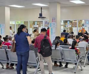 A través de las compras directa de medicamentos, las autoridades del IHSS aseguran que hay un abastecimiento de entre el 84% y 93% en los hospitales y clínicas periféricas.