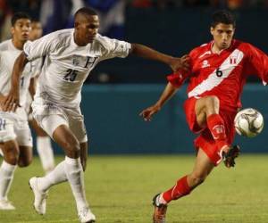 Honduras se mide ante Perú que llega de caer ante Senegal en Francia.