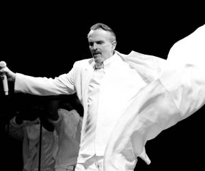 Tegucigalpa se prepara para recibir este sábado 2 de mayo a una de las figuras más icónicas de la música en español; vuelve el Amante bandido, vuelve Miguel Bosé.