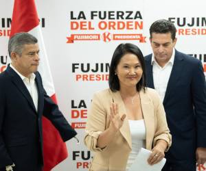 Fujimori también pidió a la comunidad internacional que supervise el desarrollo de la segunda vuelta presidencial, porque aseguró que la participación activa de los observadores es fundamental.