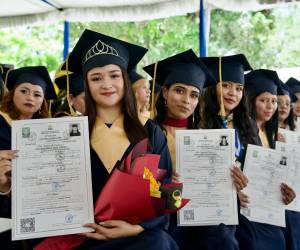 Las mujeres que lograron obtener su título de Bachillerato en Ciencias y Humanidades, podrán incorporarse a actividades laborales o poder continuar con estudios a nivel universitario.