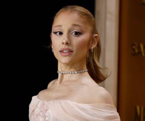 La cantante y estrella de Wicked, Ariana Grande es la hija de Ben Stiller en la divertida comedia.
