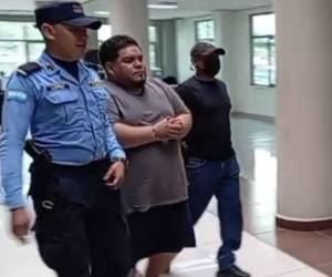 Ambos acusados permanecerán recluidos en el centro penal de El Progreso mientras continúan las diligencias del caso.