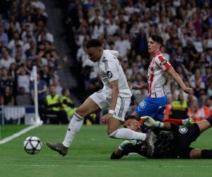 El portero Gazzaniga ha sido factor clave para que el Girona continúe empatando en el Bernabéu.