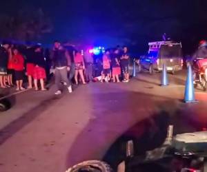 La víctima mortal fue identificada como Luz Aguilar, de 23 años, quien falleció a causa de la gravedad de las lesiones sufridas en el percance.