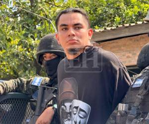Bajo una fuerte presencia militar amaneció la colonia Gracias a Dios, en el sector de La Planeta, en San Pedro Sula, donde las autoridades realizaron un operativo. Aquí las imágenes y lo que se sabe de la captura.