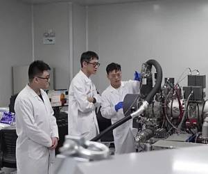 Expertos chinos detectan restos de meteoritos en muestras lunares de la misión Chang’e-6.