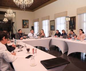 La reunión con los representantes de los médicos fue en Casa Presidencial.