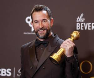 Mejor Actor en serie televisión: Noah Wyle por The Pitt / Primer Golden Globe