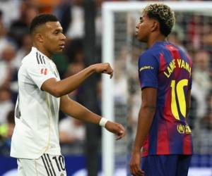 El Real Madrid derrotó al FC Barcelona en la primera vuelta por LaLiga.