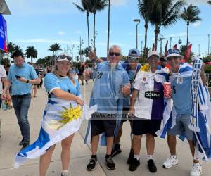 La Celeste está obligada a ganar este domingo para no complicarse la clasificación a dieciseisavos de final, tras empatar a 1-1 con Arabia Saudí en la primera jornada en este mismo estadio.