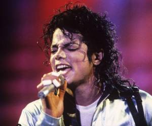 Edward, Dominic, Marie-Nicole y Aldo Cascio presentaron una querella de 23 páginas contra el patrimonio de Michael Jackson, a quien acusan de presunto tráfico sexual infantil y de haberlos abusado durante años cuando eran menores.