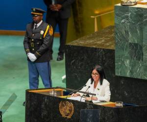 La líder chavista, que hasta el año pasado criticaba las acciones de EE UU, agradeció a Trump por retomar las relaciones diplomáticas rotas en 2019 y la cooperación con Venezuela.
