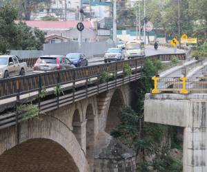 El puente Germania registra 15% de avance con una inversión superior a 40 millones de lempiras; la obra sería entregada en cinco meses