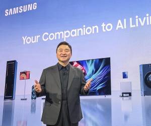 TM Roh, vicepresidente, director ejecutivo y jefe de la división Device eXperience de Samsung, inauguró The First Look.