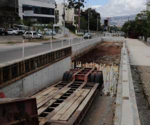 Obras de mitigación, alivio vial, abastecimiento de agua y recuperación urbana impulsadas por la Alcaldía Municipal del Distrito Central arrastran retrasos<b> </b>de meses e incluso años, pese a los plazos de culminación anunciados por la Alcaldía Municipal del Distrito Central (AMDC).