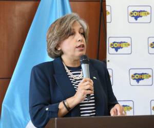 El Consejo Hondureño de la Empresa Privada (Cohep), mediante su presidenta, Anabel Gallardo, llama a los políticos a buscar una salida rápida a la crisis postelectoral.