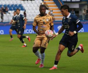 El Choloma empezó sorprendiendo al Motagua en el estadio Nacional.