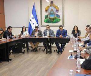 La Comisión de Energía será la encargada de realizar los acercamientos con los diferentes sectores. La Mesa de trabajo busca que se cumpla los aprobado en el Congreso Nacional.