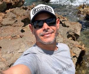 Hombres armados llegaron hasta el carwash de Milton Rápalo para atacarlo a balazos en un centro comercial de San Pedro Sula. Aunque hasta el momento no se ha confirmado la causa exacta, esto es lo que se conoce sobre su crimen.