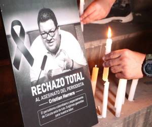 La Asociación de Periodistas de El Salvador (APES) condenó fuertemente este martes el asesinato del periodista colombiano Cristian Herrera Nariño.