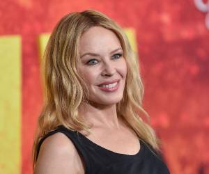 Minogue no quiso hacer pública la enfermedad porque se encontraba “emocionalmente devastada” y no quería revivir la exposición mediática que acompañó a su tratamiento contra el cáncer de mama en 2005.